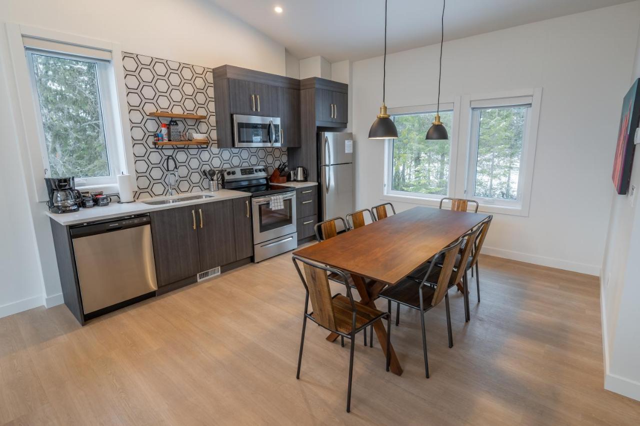 Basecamp Resorts Revelstoke Exterior foto