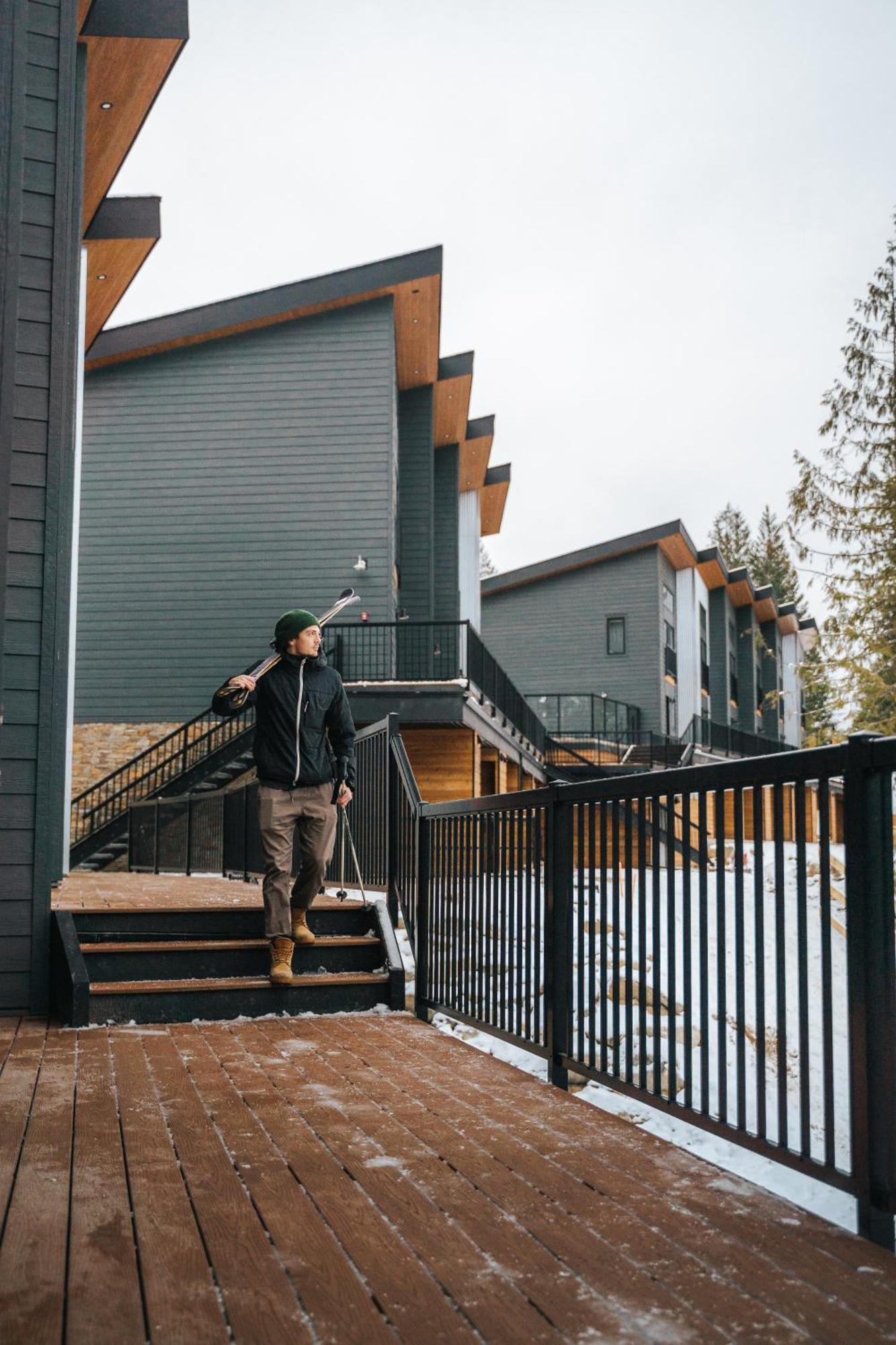 Basecamp Resorts Revelstoke Exterior foto